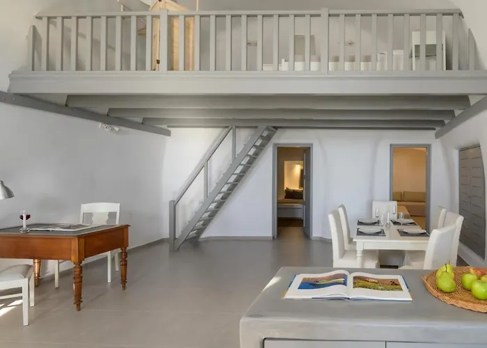 Calderini Cave * إيميروفيغلي