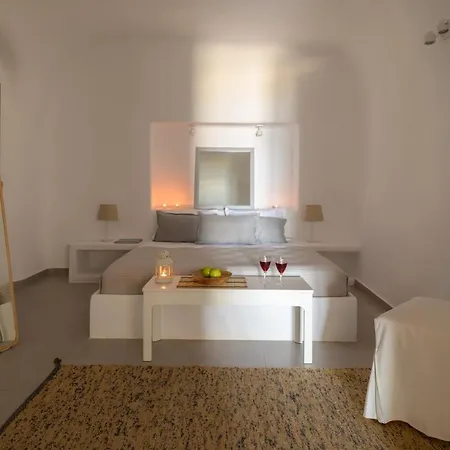 Calderini Cave Villa Imerovígli