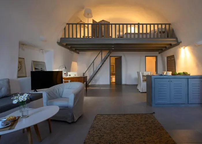 Calderini Cave Villa