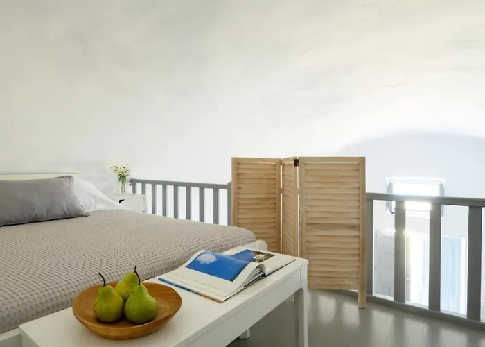 Calderini Cave Willa Imerovigli (Santorini)